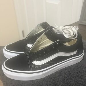 Vans Black and White Size  M’s 4.5  W’s 6 Very Good shape, minimal wear.